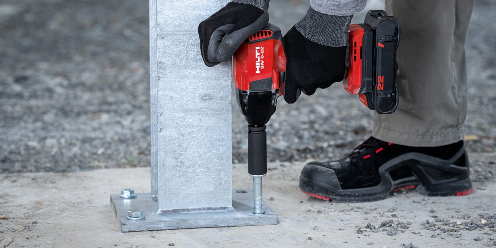 Hilti Nuron batteridrevet SIW 6-22 slagnøgle i aktion