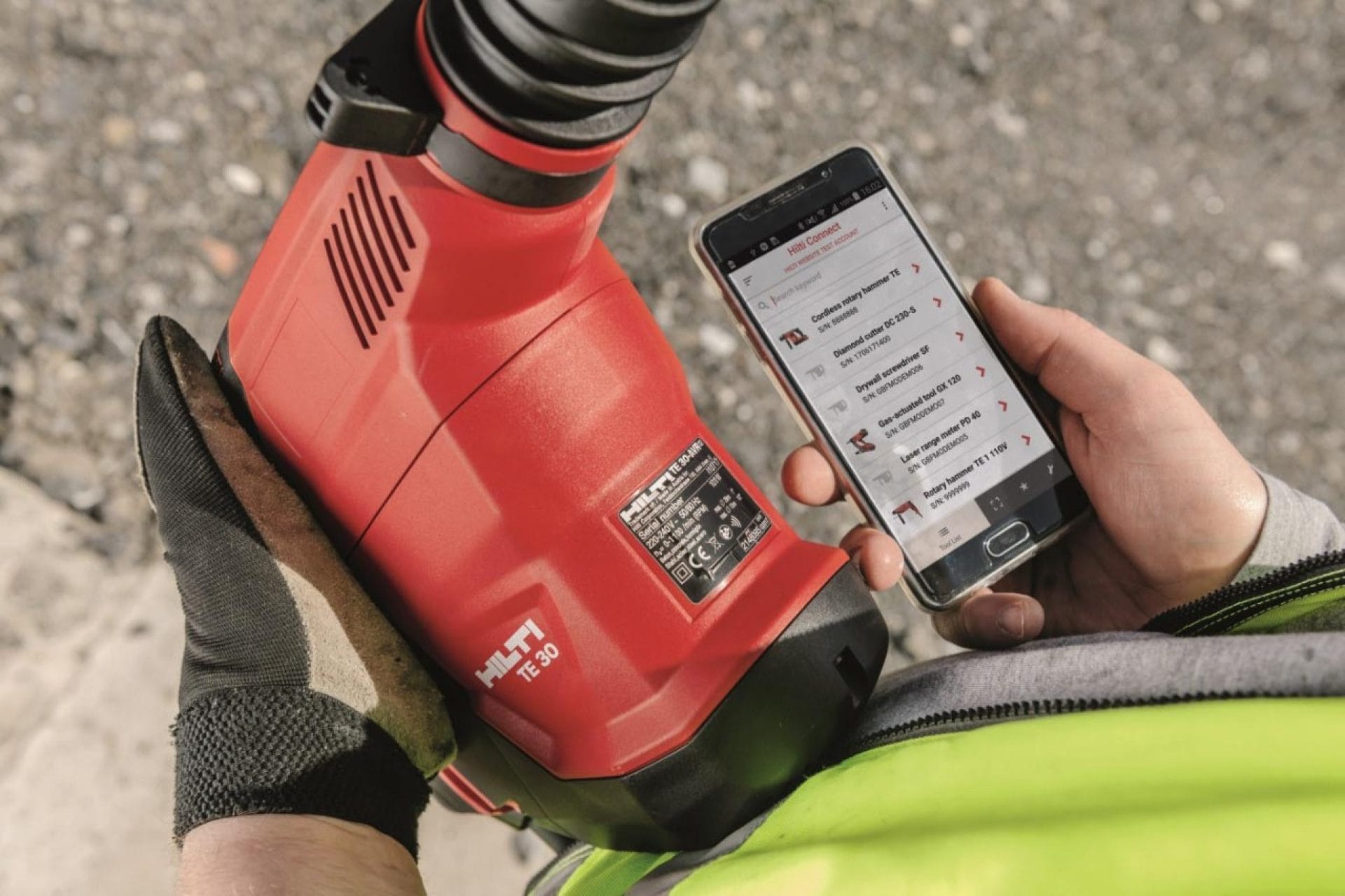 Indentifying tools with Hilti Connect app