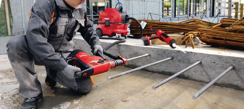 HIT-FP 700 R injicerbar, cementbaseret klæbemørtel Injicerbar cementbaseret klæbemørtel til armeringsjernforbindelser med brandkrav Arbejdsopgaver 1