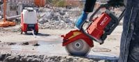 DSH 700-22 Batteridrevet kapsav (bageste håndtag) Robust batteridrevet kapsav med baghåndtag til beton, metal og murværk (Nuron-batteriplatform) Arbejdsopgaver 4