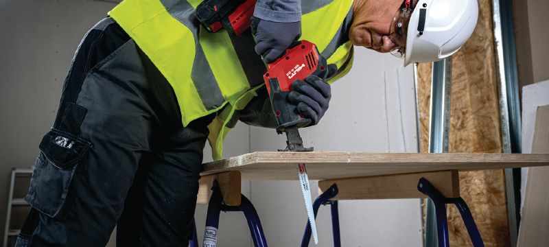 SR 4-22 enhånds bajonetsav Kompakt og let batteridrevet kulfri enhåndsbajonetsav til daglig nedbrydning og hurtig, præcis skæring (Nuron-batteriplatform) Arbejdsopgaver 1