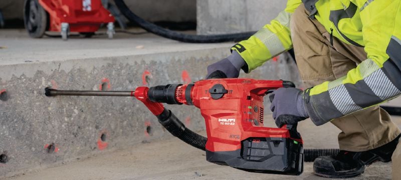 TE 60-22 batteridrevet borehammer TE 60-22 SDS Max (TE-Y) borehammer med Aktiv vibrationsreduktion og Aktiv momentstyring til tung boring og mejsling i beton (Nuron-batteriplatform) Arbejdsopgaver 1