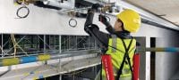 EXO-O1 Exoskelet over hovedhøjde Passivt exoskelet, som hjælper med at aflaste skuldre og arme under monteringsarbejde over hovedhøjde Arbejdsopgaver 2