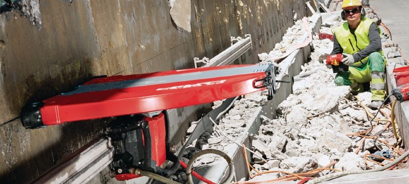 SPX MCS Equidist-vægsavklinge (60H: passer til Hilti og Husqvarna®) Ultimativ vægsavklinge (15 kW) til høj hastighed og en lang levetid i armeret beton (60H skaft) Arbejdsopgaver 1