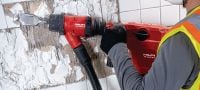 TE 500-22 SDS-Max batteri-mejselhammer TE 500-22 batteridrevne SDS Max (TE-Y) nedbrydnings- og mejslingshammer med Aktiv vibrationsreduktion (Nuron-batteriplatform) til mejsling i beton eller murværk Arbejdsopgaver 2