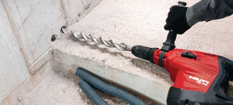 TE-YX (SDS maks.) metrisk hammerbor Ultimativ SDS Max (TE-Y) hammerbor til enestående boringsydelse i armeret beton (metrisk) Arbejdsopgaver 1