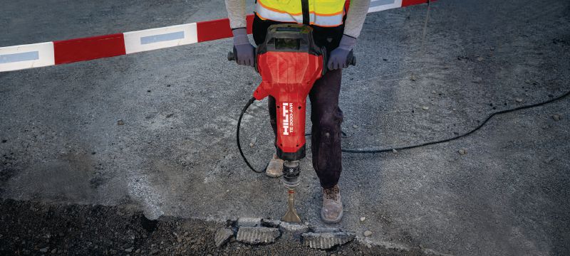 TE 3000-AVR Robust elektrisk mejselhammer Ekstremt kraftfuld mejselhammer til krævende betonnedbrydning, asfaltskæring, jordarbejde og montering af jordspyd Arbejdsopgaver 1