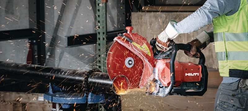 DSH 600-22 ATC Batteridrevet kapsav (300 mm) Kompakt batteridrevet kapsav med tophåndtag til skæring i op til 120 mm med 300 mm-klinger i beton, murværk og metal Arbejdsopgaver 1