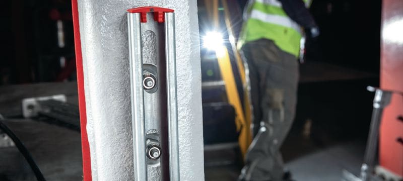 Gevindbolt (rustfrit stål) Han/hun gevindbolt af rustfrit stål til fastgørelse til passiv brandbeskyttelse (PFP) af belagte bjælker Arbejdsopgaver 1