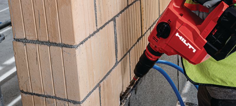 TE 50-22 batteridrevet borehammer Kompakt og batteridrevet SDS Max (TE-Y) hammerbor med lavere vægt, mere kraft og færre vibrationer til boring og mejsling i beton (Nuron-batteri) Arbejdsopgaver 1