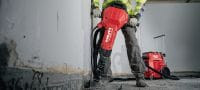 TE 3000-AVR Robust elektrisk mejselhammer Ekstremt kraftfuld mejselhammer til krævende betonnedbrydning, asfaltskæring, jordarbejde og montering af jordspyd Arbejdsopgaver 2