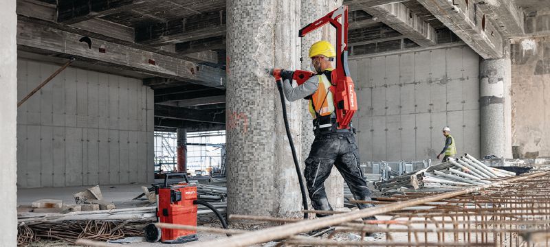 VC 4HX-22 T15 Batteridrevet støvsuger i H-klassen Effektfuld batteridrevet støvsuger med stor beholder til tilslutning med el-værktøj og rengøring på arbejdsstedet (våd og tør), 15 liter tank (Nuron-batteri) Arbejdsopgaver 1