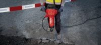 TE 3000-AVR Robust elektrisk mejselhammer Ekstremt kraftfuld mejselhammer til krævende betonnedbrydning, asfaltskæring, jordarbejde og montering af jordspyd Arbejdsopgaver 4