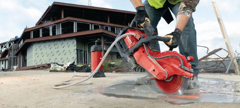 DSH 600-22 Batteridrevet kapsav DSH 600-22 robust batteridrevet og ledningsfri kapsav til beton, metal og murværk (Nuron-batteriplatform) Arbejdsopgaver 1