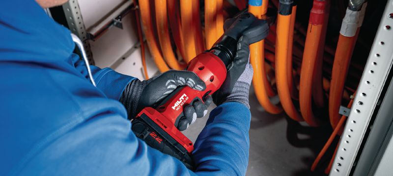 NHT 53 C-22 kobber/aluminium batteridrevet kabelskæremaskine Batteriskæremaskine til kobber- og aluminiumskabler op til 2 │50 mm (Nuron-batteriplatform) Arbejdsopgaver 1
