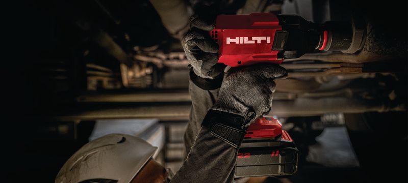 SIW 10-22 Batteridrevet slagnøgle med ¾” højt moment Batteridrevet slagnøgle med højt moment og ¾ ambolt og friktionsring til krævende fastgørelser Arbejdsopgaver 1
