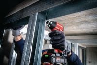 SID 4-22 Batteridrevet slagskruemaskine SID 4-22 kompakt kulfri slagtrækker optimeret til mere pålidelig og effektiv fastgørelse i træ og metal (Nuron-batteriplatform) Arbejdsopgaver 3