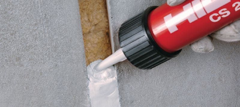 CFS-S ACR Akryl brandfugemasse Universel fugemasse, der leverer en fleksibel brandfugemasse til arbejdsfuger og gennemføringer Arbejdsopgaver 1