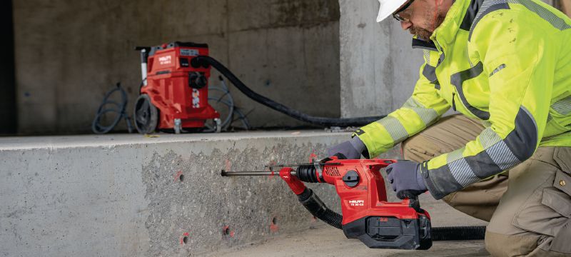 TE 30-22 batteridrevet borehammer TE 30-22 effektfuld batteridrevet SDS Plus (TE-C) borehammer med aktiv vibrationsreduktion og aktiv momentstyring til robust boring og mejsling i beton (Nuron-batteriplatform) Arbejdsopgaver 1