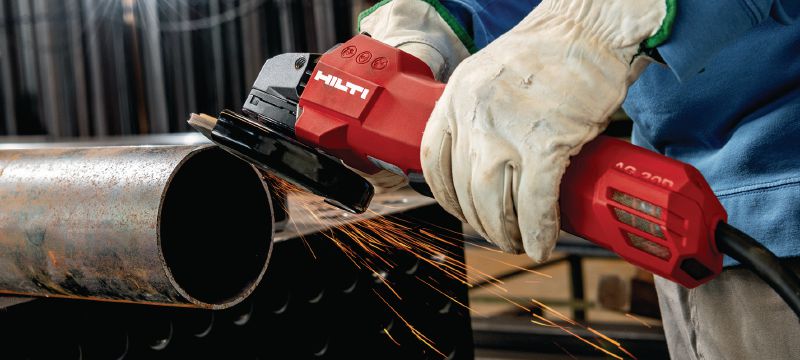 AG 125-20D Vinkelsliber 2000 W vinkelsliber med dødmandsknap til skæring og slibning i metal, beton og murværk med skiver op til 125 mm Arbejdsopgaver 1