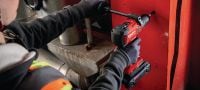 S-BT MR HL gevindbolt (aluminium) Gevindbolt til indskruning (rustfrit stål, metrisk gevind) til flere forskellige fastgørelser til aluminium i meget korrosive miljøer Arbejdsopgaver 1