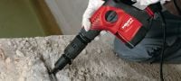 TE 300-AVR SDS-Plus mejslehammer Meget let SDS Plus (TE-C) mejselhammer til overfladekorrektioner i beton og murværk Arbejdsopgaver 1