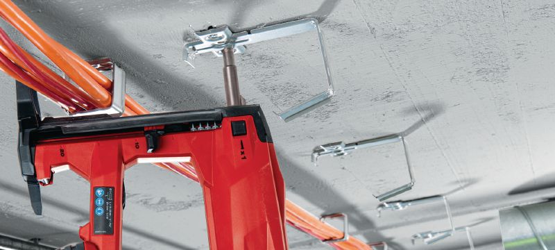X-ECH-FE MX Metalkabelholder Metalkabelholder til sammensatte kabler til brug sammen med båndede søm eller ankre på lofter eller vægge Arbejdsopgaver 1