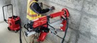 DD 250-CA Diamantboremaskine Avanceret robust diamantboremaskine med valgfri Cut Assist-autofødningsenhed til kerneboring af meget små til store diametre på 12-500 mm (1/2 – 20) Arbejdsopgaver 3