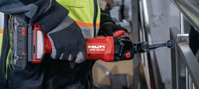GFB 6X-22 batteridrevet båndfil Batteridrevet båndfil med variabel hastighed med opgraderet ydeevne og batteritid til slibning og efterbehandling af metaller (Nuron-batteriplatform) Arbejdsopgaver 1