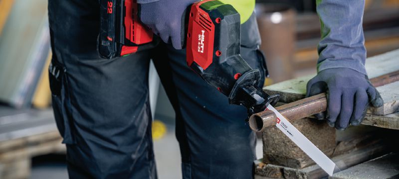 SR 4-22 enhånds bajonetsav Kompakt og let batteridrevet kulfri enhåndsbajonetsav til daglig nedbrydning og hurtig, præcis skæring (Nuron-batteriplatform) Arbejdsopgaver 1