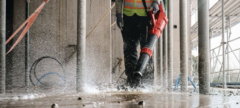 NBL 6-22 Batteridrevet blæser Effektiv blæser til fjernelse af skidt på byggepladsen og forberedelse af arbejdsområder Arbejdsopgaver 1