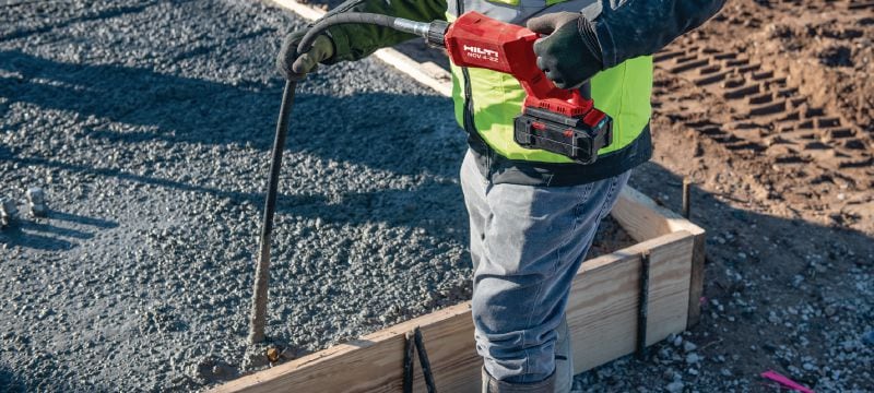 NCV 4-22 batteridrevet betonvibrator NCV 4-22 Batteridrevet Stavvibrator med kulfri motor til komprimering af små hældninger (Nuron-batteriplatform) Arbejdsopgaver 1