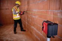 PM 20-CG 12 V lodret og krydslinjelaser Kombilaser med grøn stråle med 2 linjer og 4 punkter til VVS, nivellering, tilpasning og kvadrering (12 V batteriplatform) Arbejdsopgaver 1
