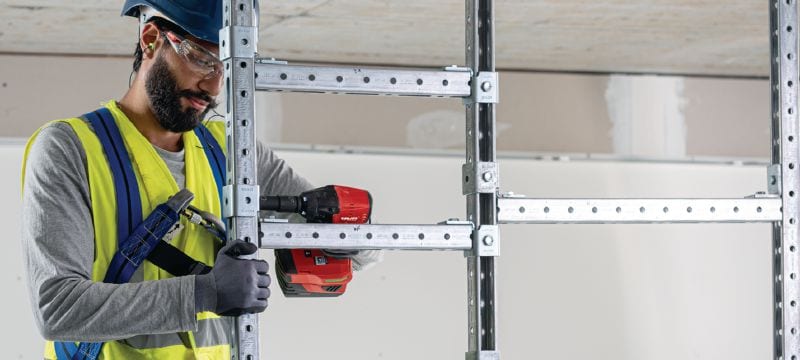 MT-40 OC Montageskinne Montageskinne, til udendørs brug med lav forurening Arbejdsopgaver 1