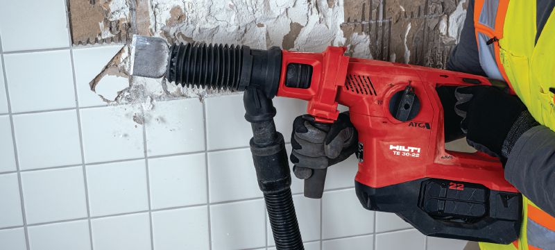 TE 30-22 batteridrevet borehammer TE 30-22 effektfuld batteridrevet SDS Plus (TE-C) borehammer med aktiv vibrationsreduktion og aktiv momentstyring til robust boring og mejsling i beton (Nuron-batteriplatform) Arbejdsopgaver 1