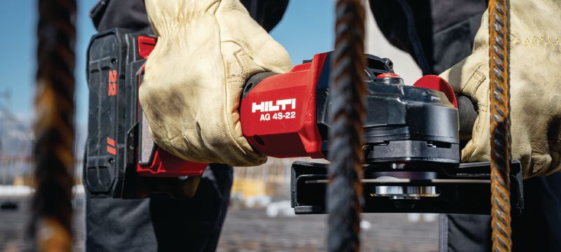 AG 4S-22 Batteridrevet vinkelsliber (125 mm) Kulfri vinkelsliber med justerbar hastighed til daglig skæring og slibning med skiver op til 125 mm (Nuron-batteriplatform) Arbejdsopgaver 1